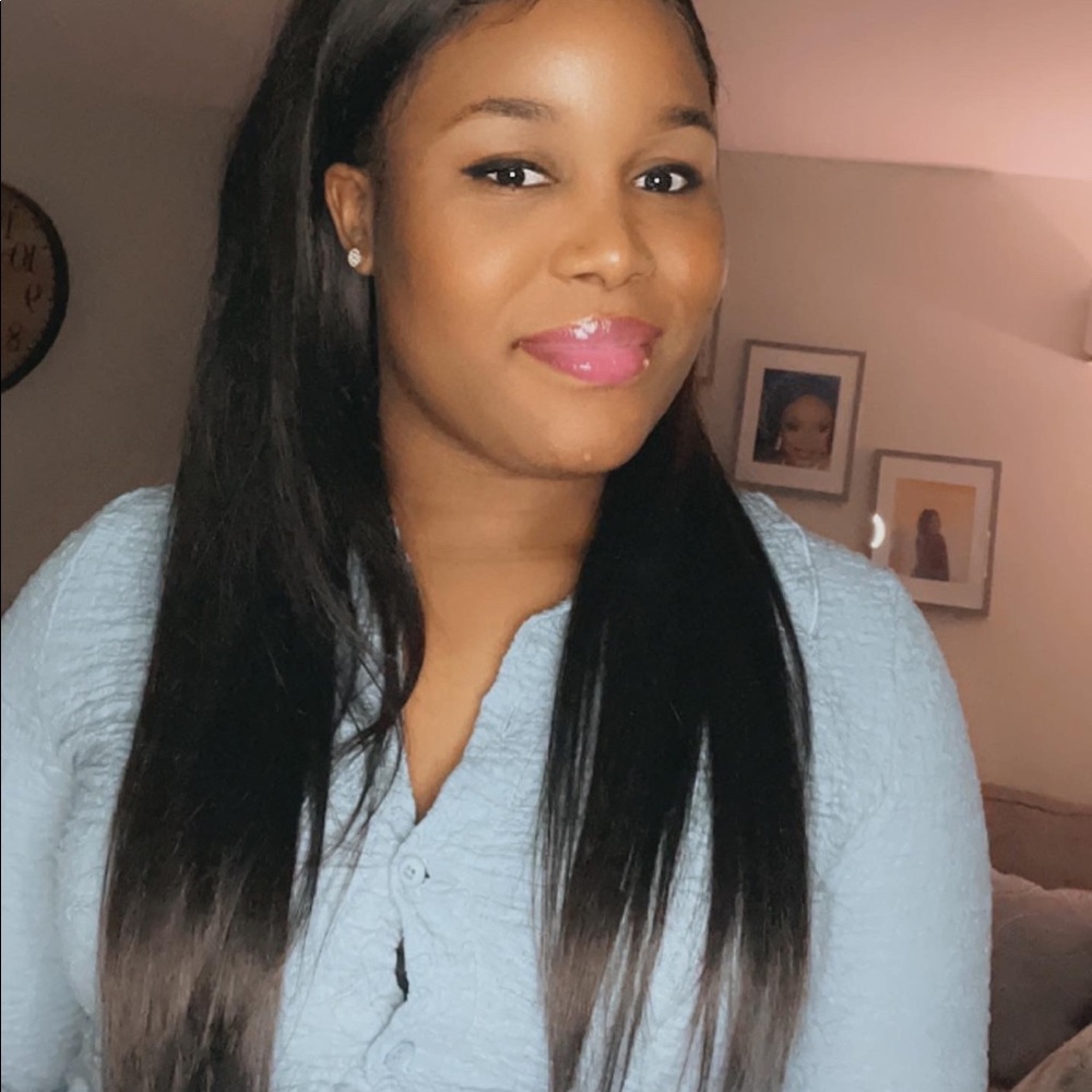 Meet your Posher, Vanessa